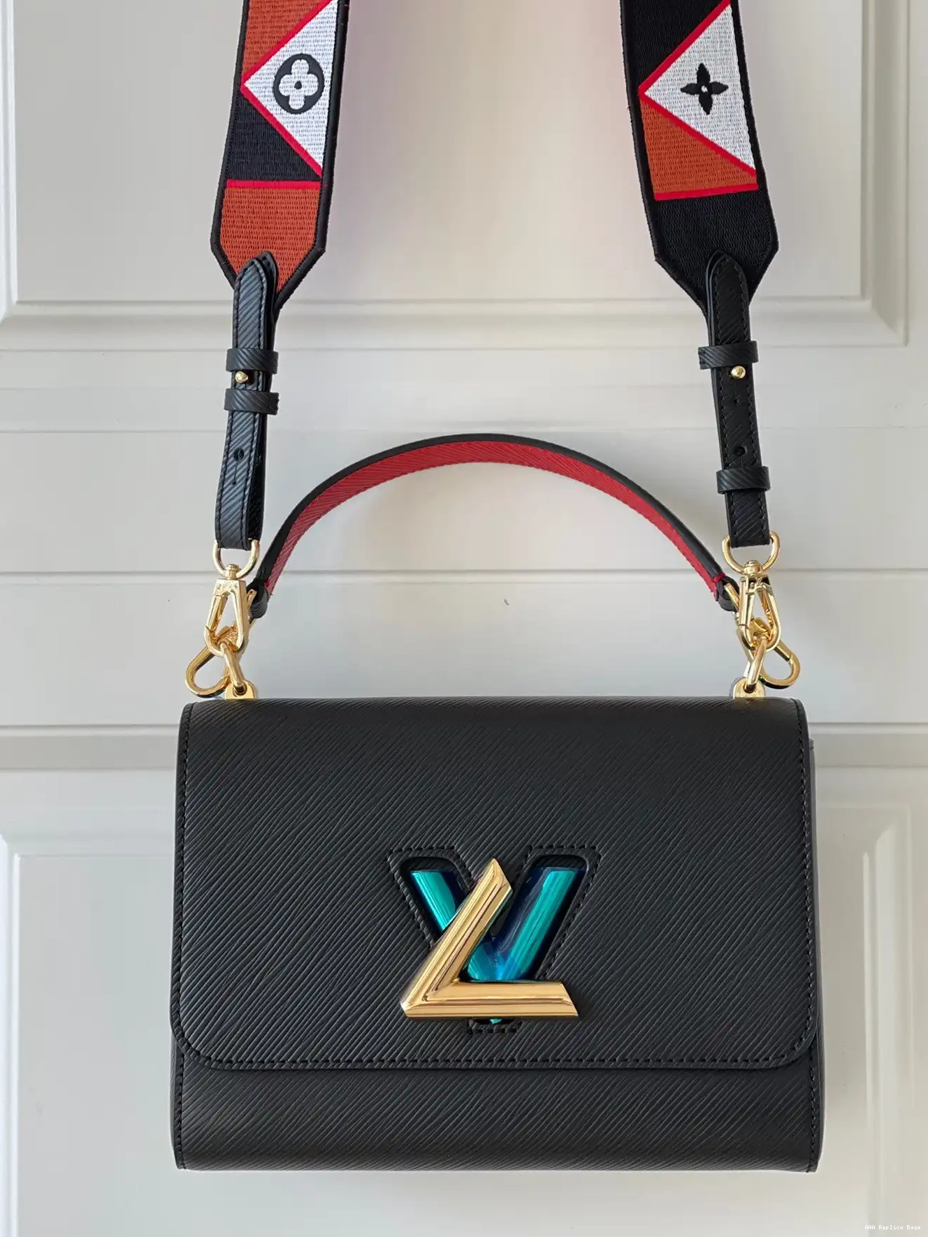 Aaa replica bags TWIST VUITTON LOUIS MM 0706